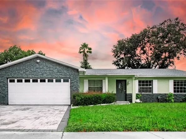 2718 Pine Branch Dr, Orlando, FL 32822