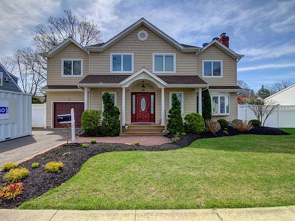 2nd image of 70 Pickwick Ln