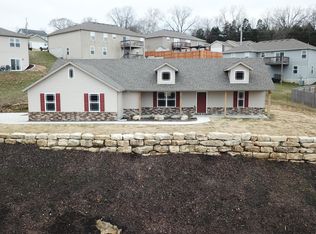 135 Whispering Meadows Pkwy, Branson, MO 65616