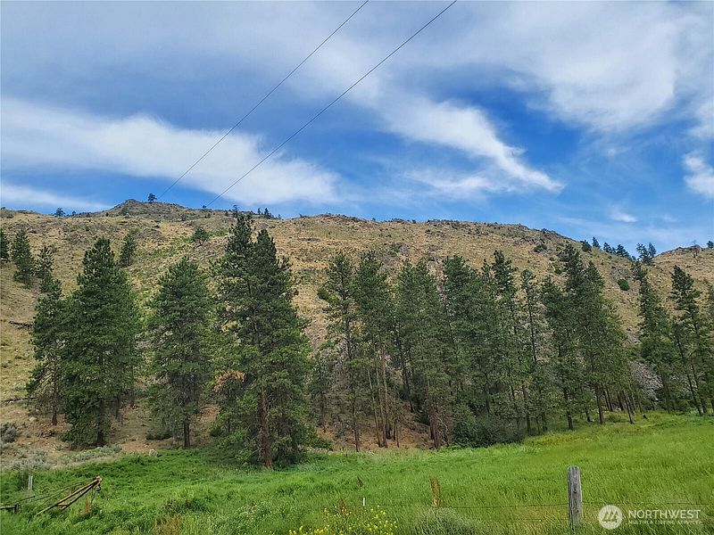 3rd image of 0 TBD Spring Coulee Road