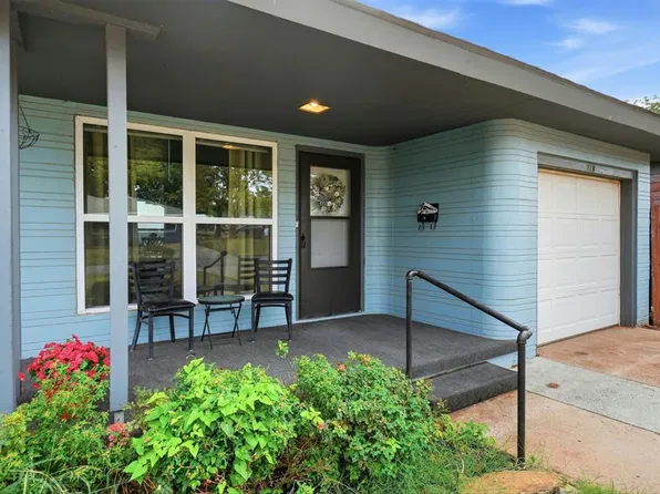 220 Davis Blvd, Elk City, OK 73644