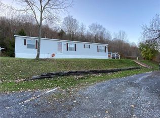 7679 Highbridge Rd, De Ruyter, NY 13052