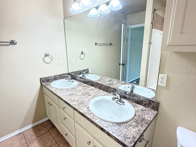 4409 S Aldredge St — Photo 10