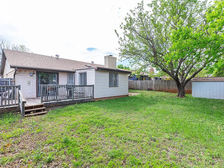 1710 Covey Ln — Photo 32