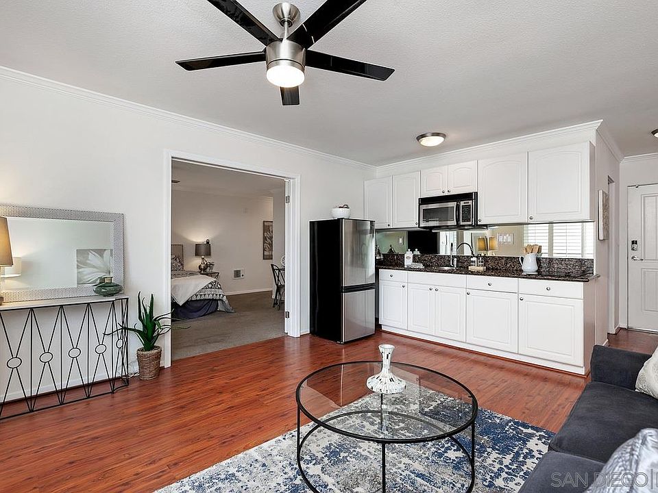 1st image of 1021 Scott St APT 205