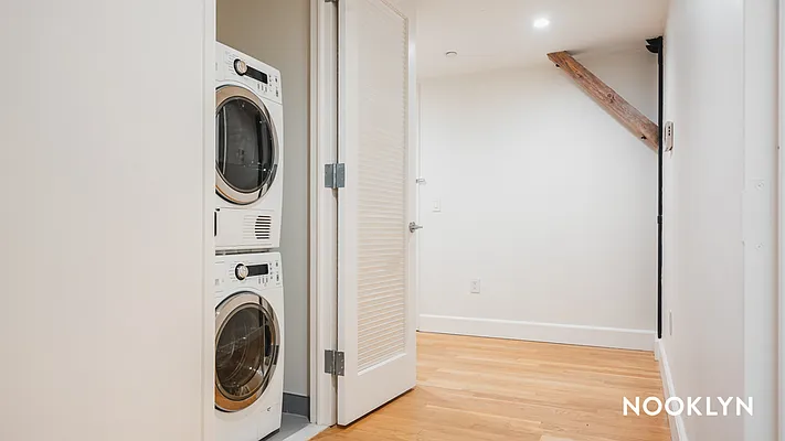 Rented by Nooklyn NYC LLC | media 27