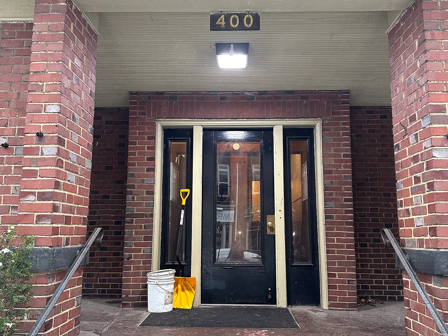 2 bed, 800 sqft, $995 — Photo 2
