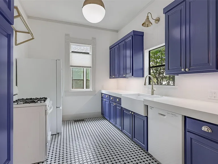 904 Willow St #A — Photo 11