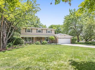 1998 Pinecrest Dr, East Lansing, MI 48823