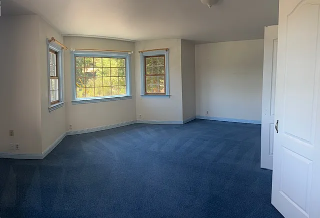 598 Redwood Ave — Photo 8
