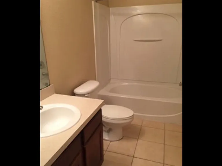 4045 Pemberly Pines Cir — Photo 8