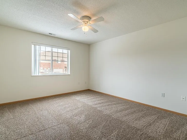 Northbrook Apartments — Photo 248