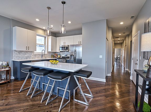 3rd image of 1349 N Western Ave #3N