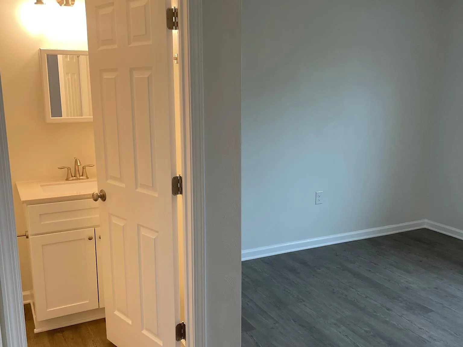 2 bed, 1000 sqft, $1,600 — Photo 4