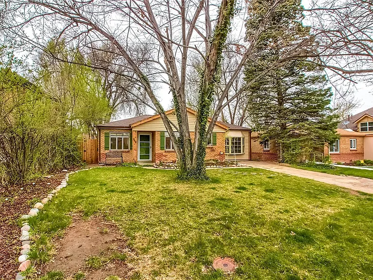 769 Poplar St — Photo 32