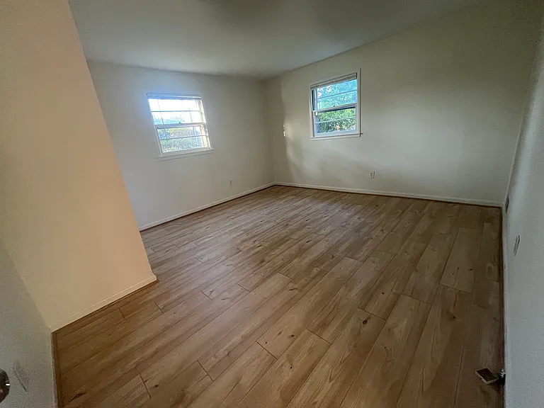 Downstairs bedroom #4