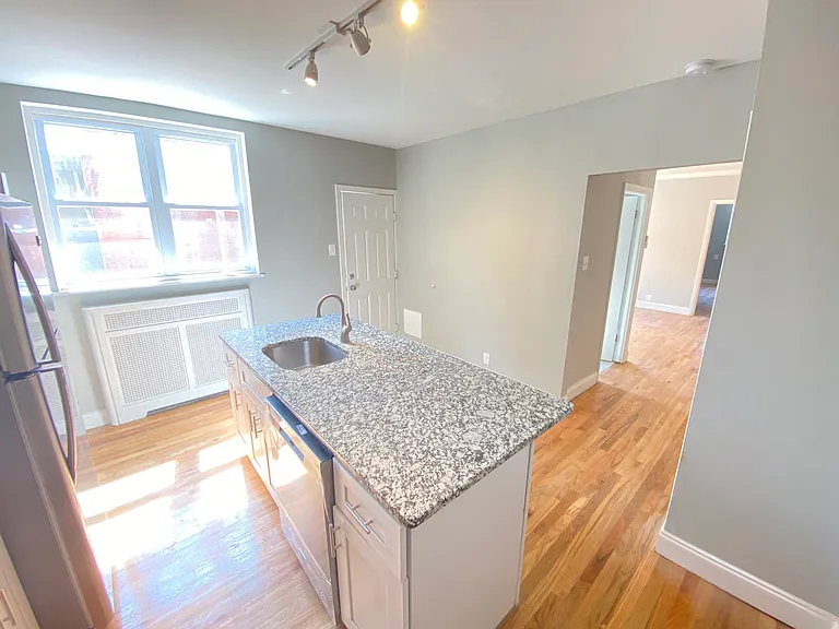 1229 W Porter St #1 — Photo 3