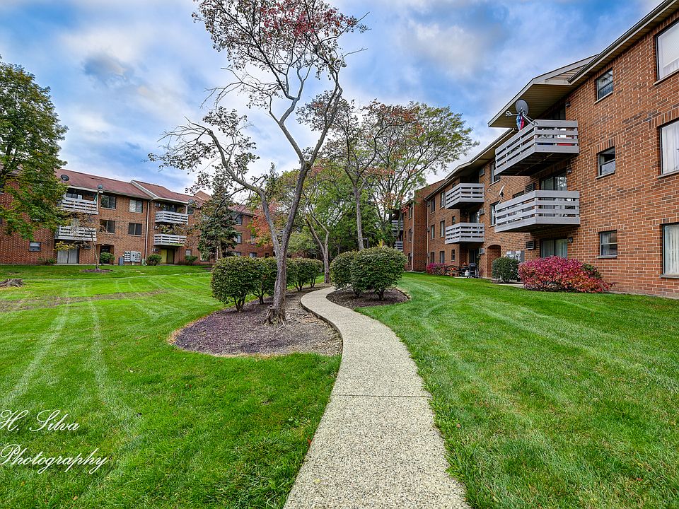 1st image of 1359 N Winslowe Dr Unit 103