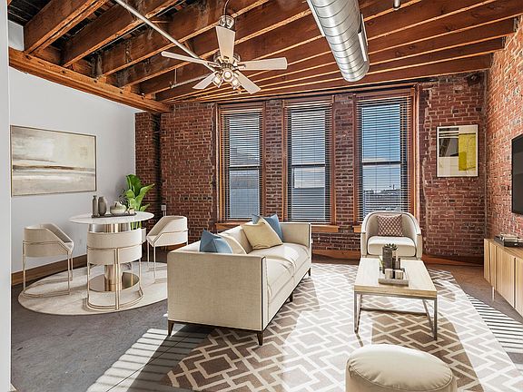 2nd image of 2615 Washington Blvd #515