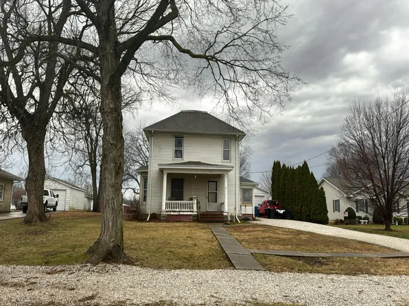 513 N 5th St, La Grange, MO 63448