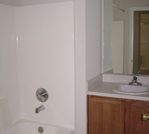 4th image of 492 Marion Oaks Trl