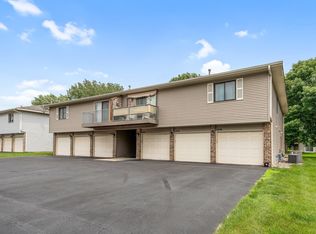 3278 Greenbrier St #3278D, Vadnais Heights, MN 55127