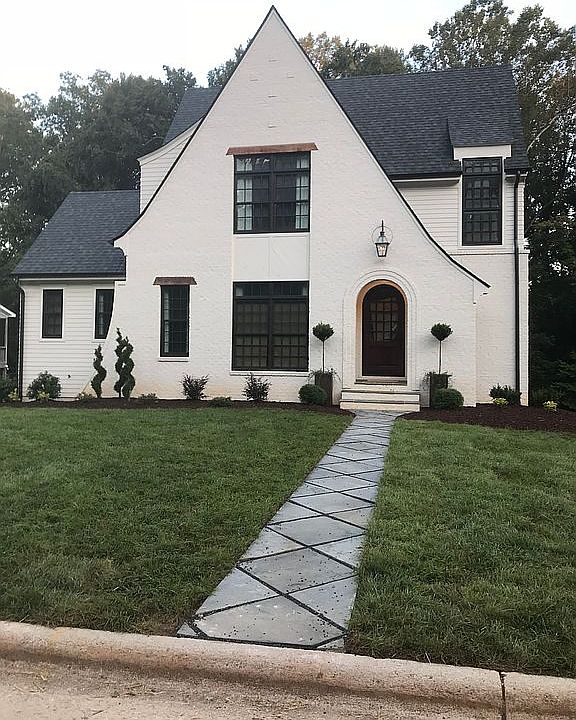 2nd image of 2805 Claremont Rd