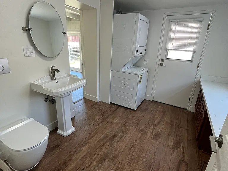 800 N Griffith Park Dr — Photo 10