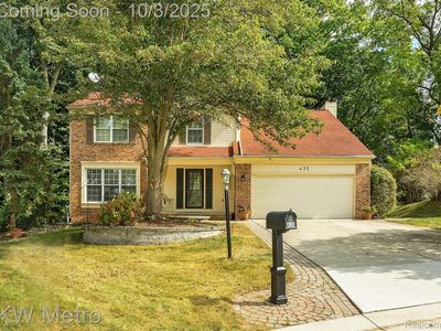 435 Thornridge Ct, Rochester Hills, MI, 48307