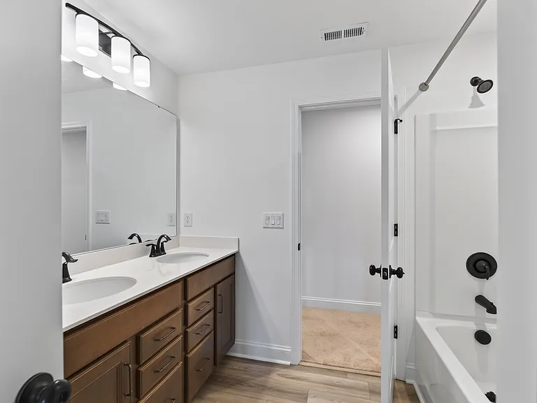 12216 Hollinhope Dr — Photo 35