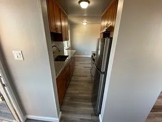 Kitchen - 2417 Northrop Ave #4