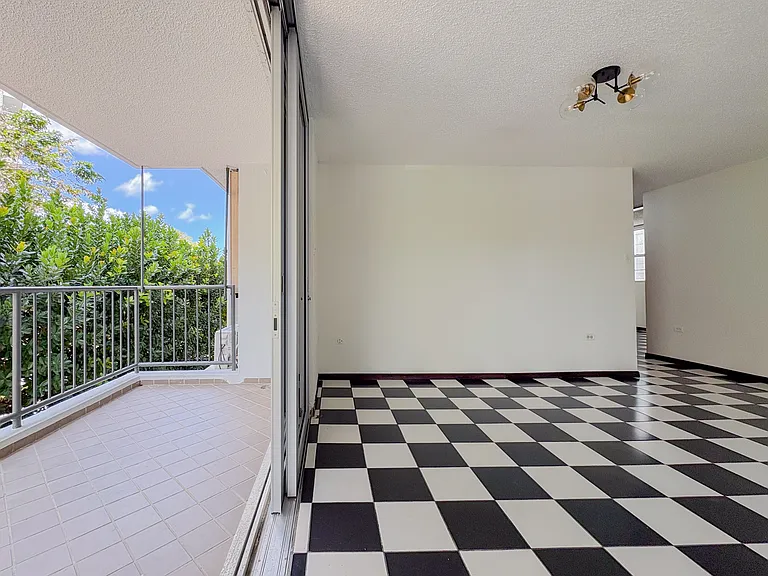 1 Madrid Cond Lakeshore #2C — Photo 3