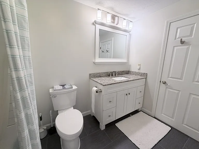 131 Bellwood Cir #131 — Photo 11