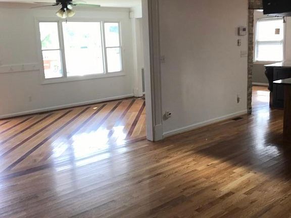 3rd image of 3709 Galena Ave