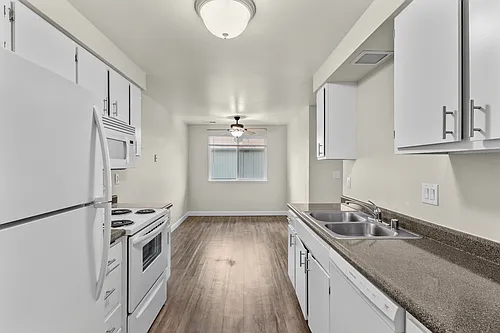 Irving Place Apartments Photo 1