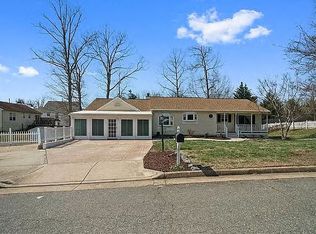 27 Oak Rd, Stafford, VA 22556