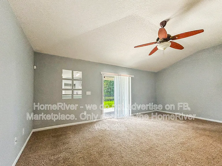 2219 Sotterley Ln — Photo 14