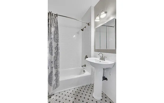 Rented by Douglas Elliman | media 5