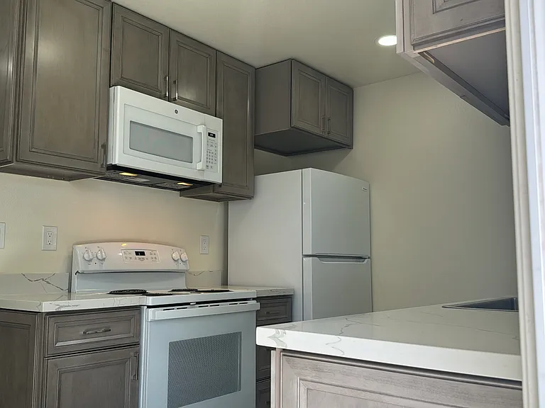 5503 Ridgeway Ave — Photo 14