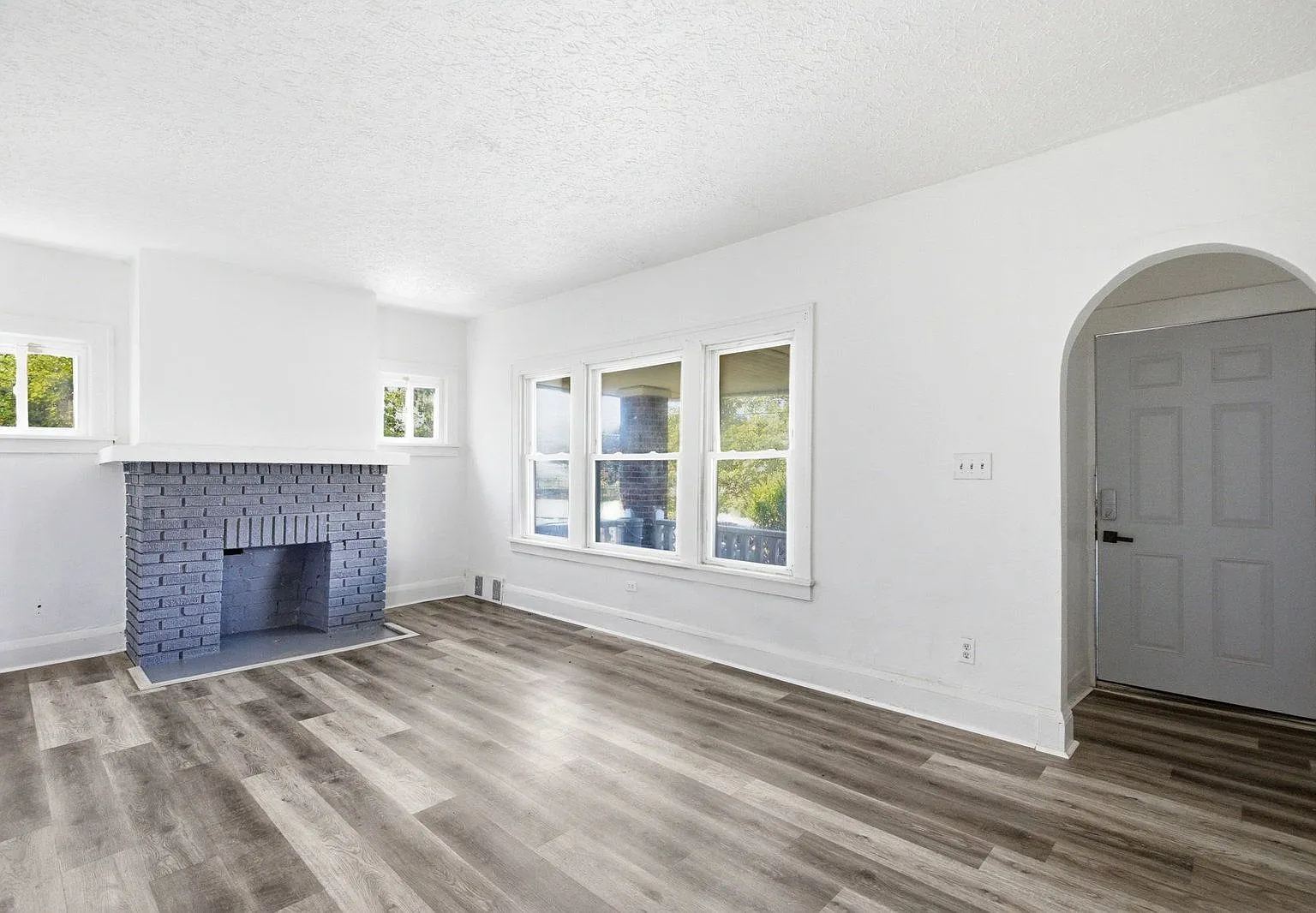 2 bed, 1.0 bath, 900 sqft, $950 — Photo 3