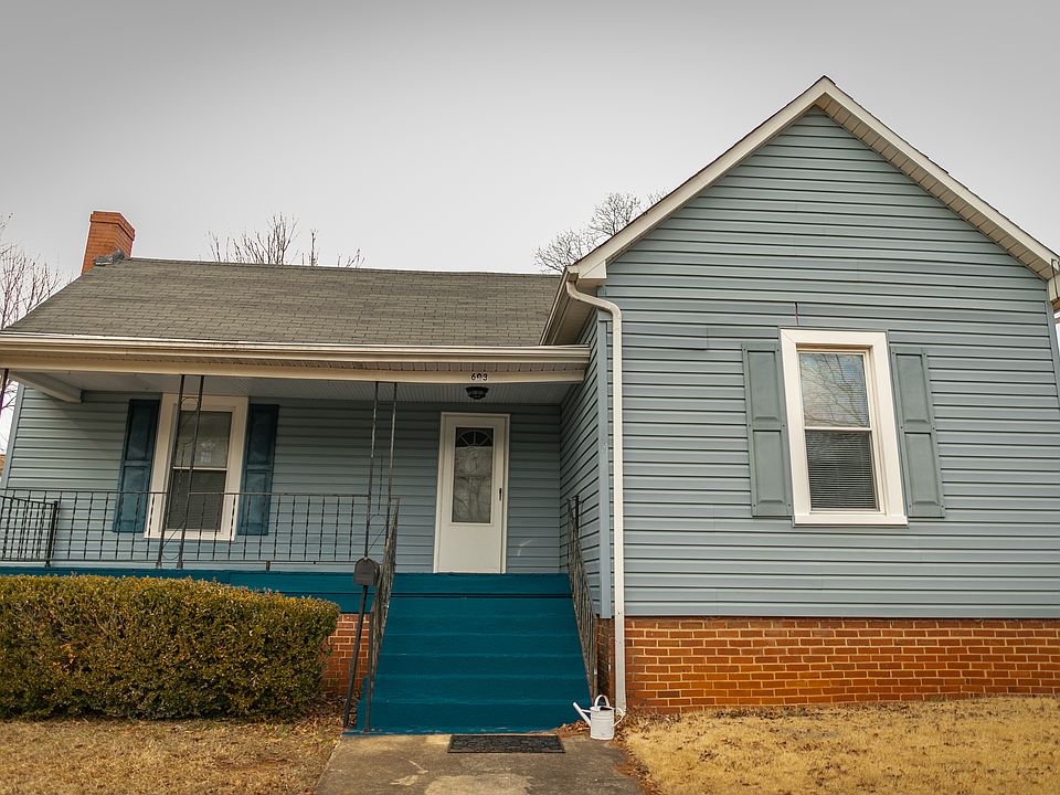 1st image of 603 E Meeting St