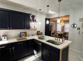 78 Massasoit Ave, Cranston, RI 02905