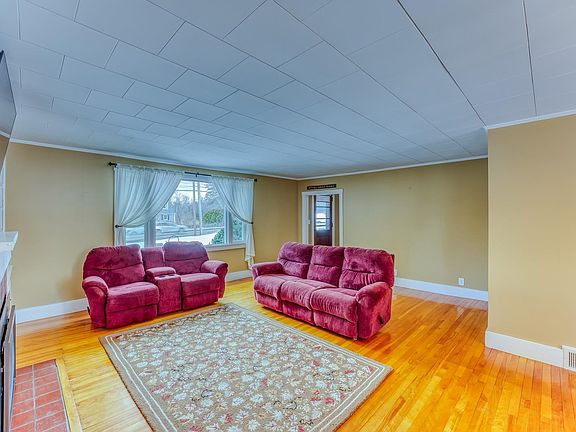 5th image of 166 Bethlehem Road