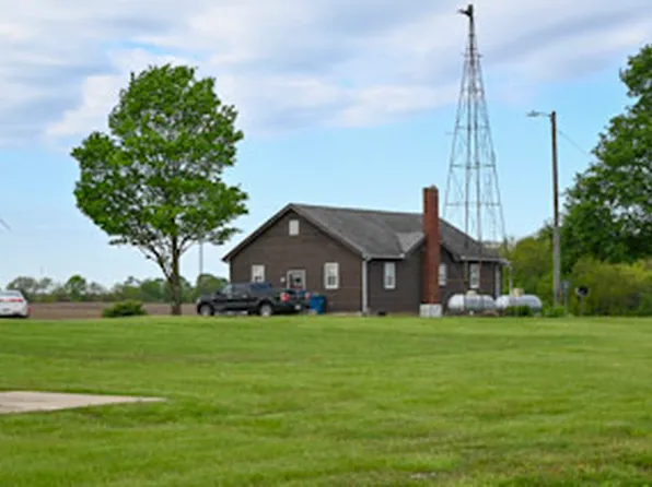 9021 E 2250 North Rd, Danville, IL 61834