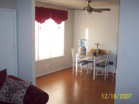 Dining area- new celing fan!