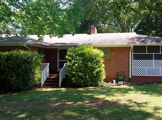 3927 Poindexter Ave, Winston Salem, NC 27106