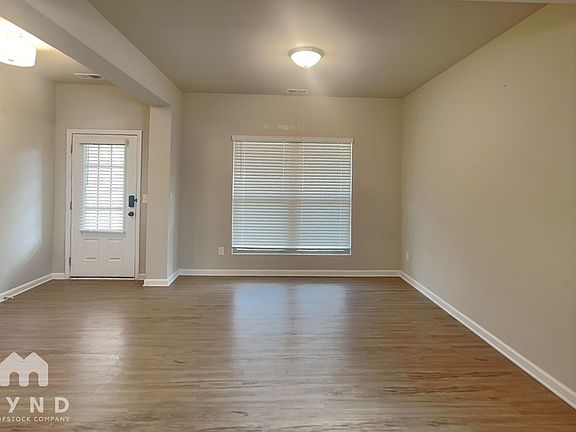 2nd image of 418 S Fortune Way