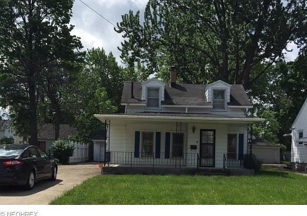 1st image of 1313 W 7th St