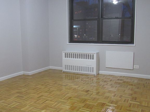 3rd image of 2040 Bruckner Blvd APT 1K