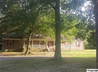 1397 Parker Rd SE, Hartselle, AL 35640